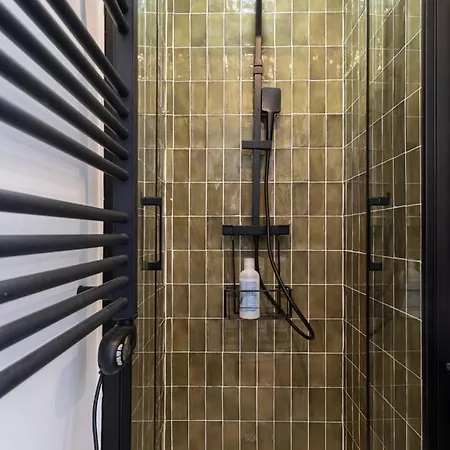 Cosy 1br, Newly Renovated - | By Airnest Daire Clichy